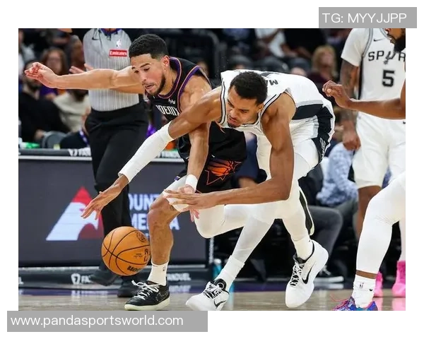 文班亚马首节表现不佳4次失误被断球反击仅得7分4篮板2助攻